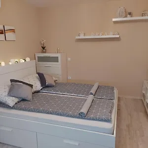 https://hattyu-apartman.szeged-hotels.com