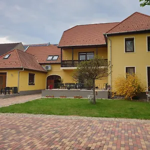 https://diofa-vendeghaz-eger.egerhotels.net