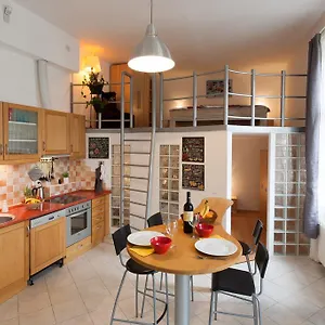 Apartment Feel At, Budapest