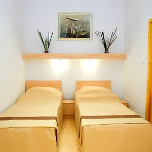 Centrooms House Pensiune